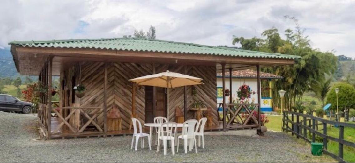 Hotel Bariloche Santa Rosa de Cabal Exterior photo